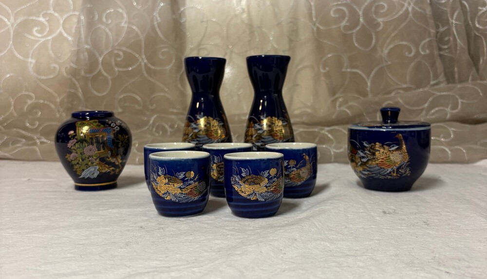 Vintage Japanese Cobalt Blue Porcelain Peacock 9 Pc Sake Set Decanters Jar Vase
